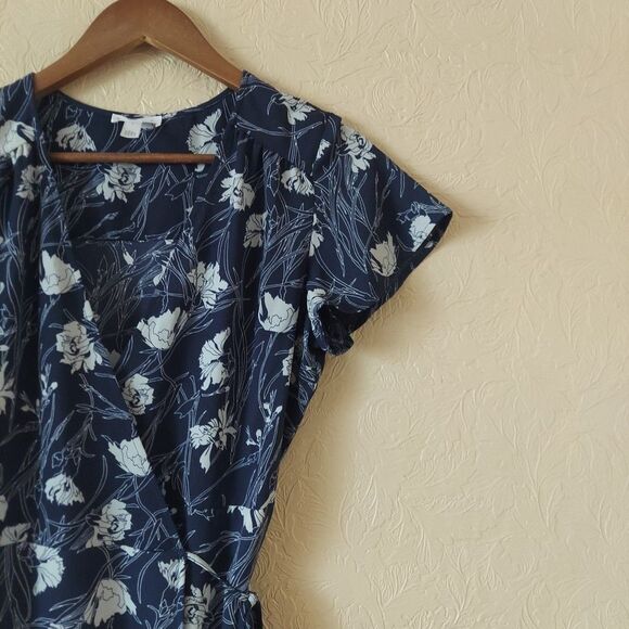 Leith Blue Floral Wrap Dress Flutter Sleeve Midi Sz Small - Picture 2 of 10